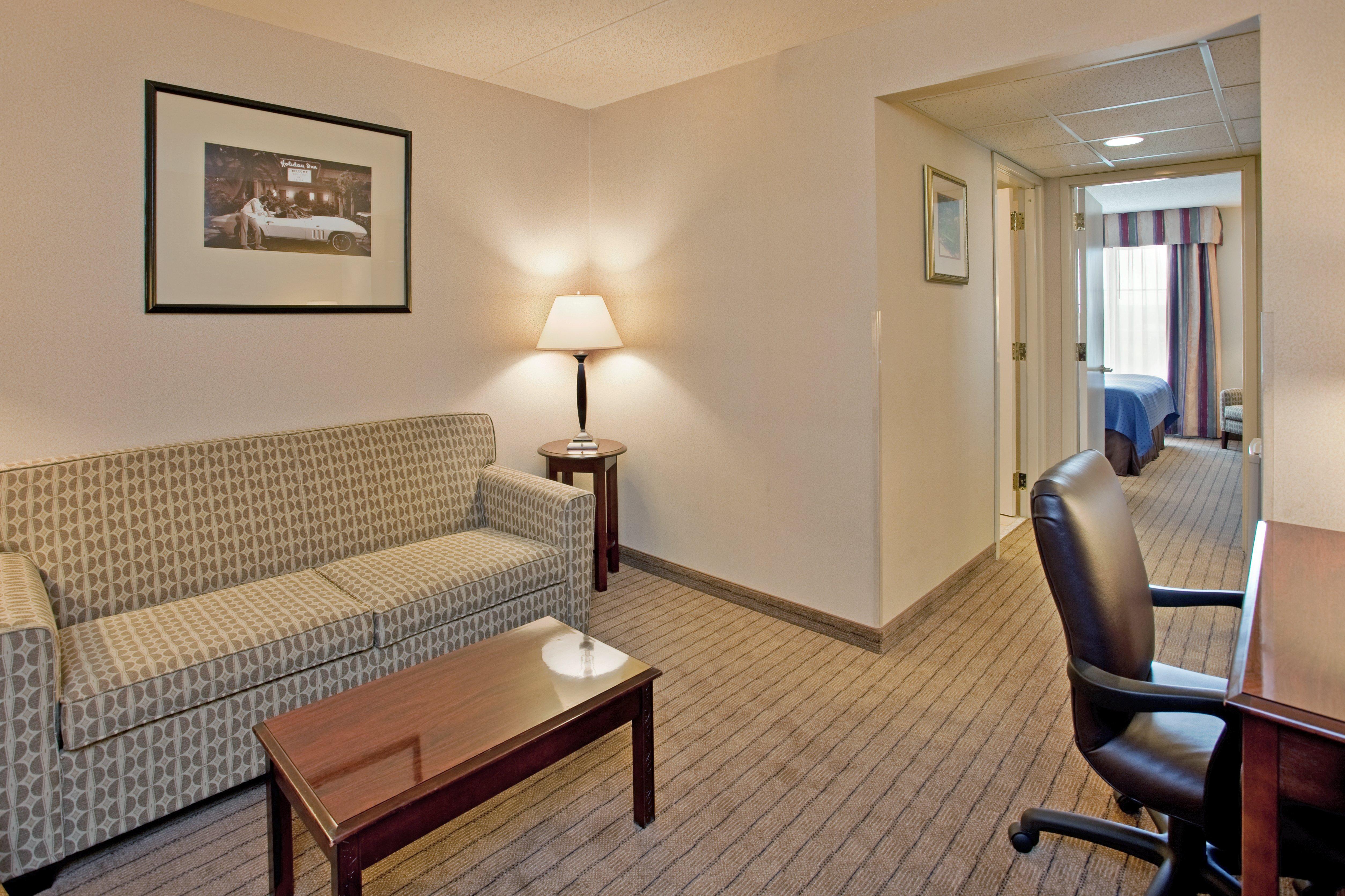 Holiday Inn Hotel & Suites Overland Park-Convention Center By Ihg Exterior foto