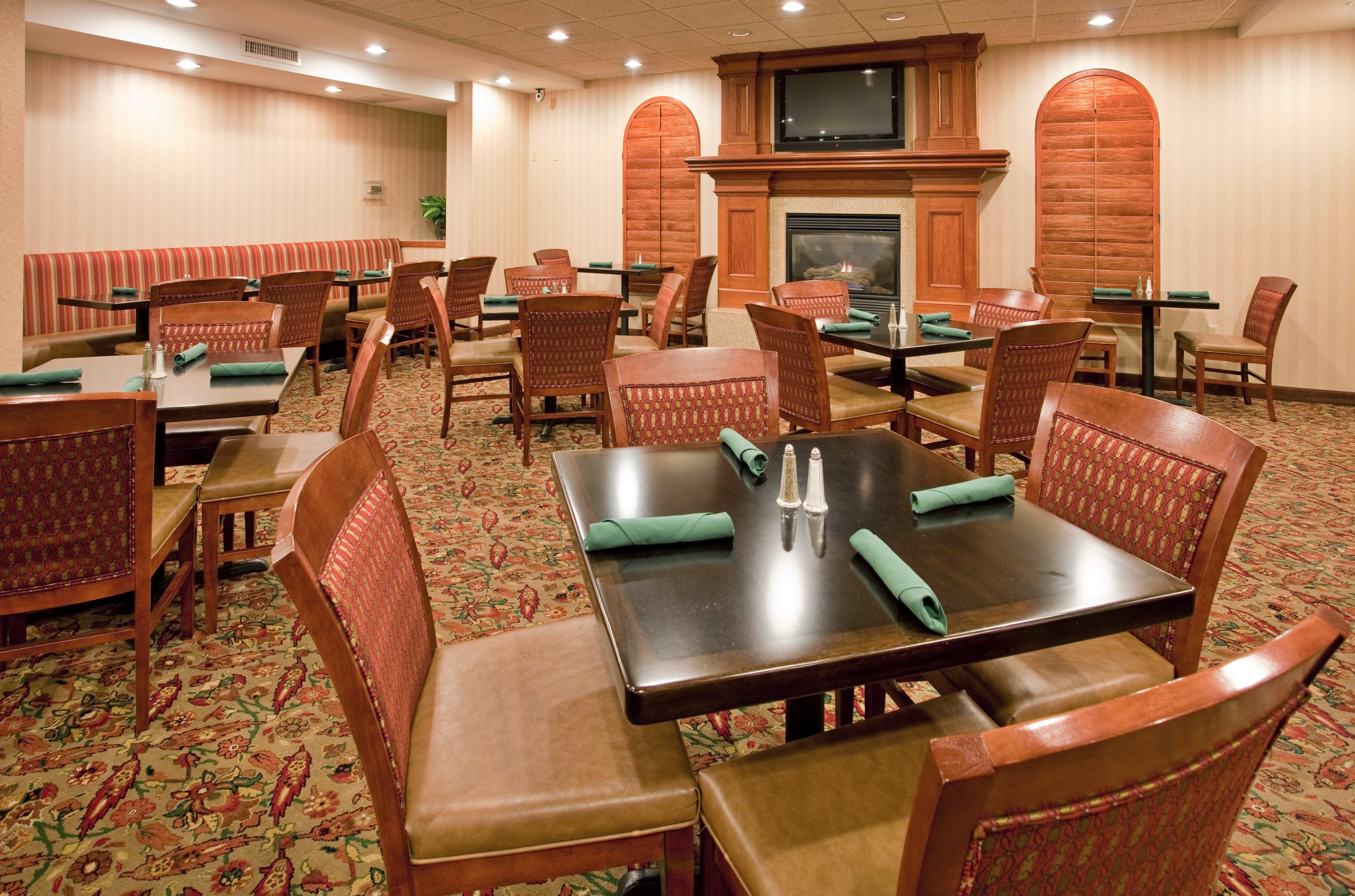 Holiday Inn Hotel & Suites Overland Park-Convention Center By Ihg Exterior foto