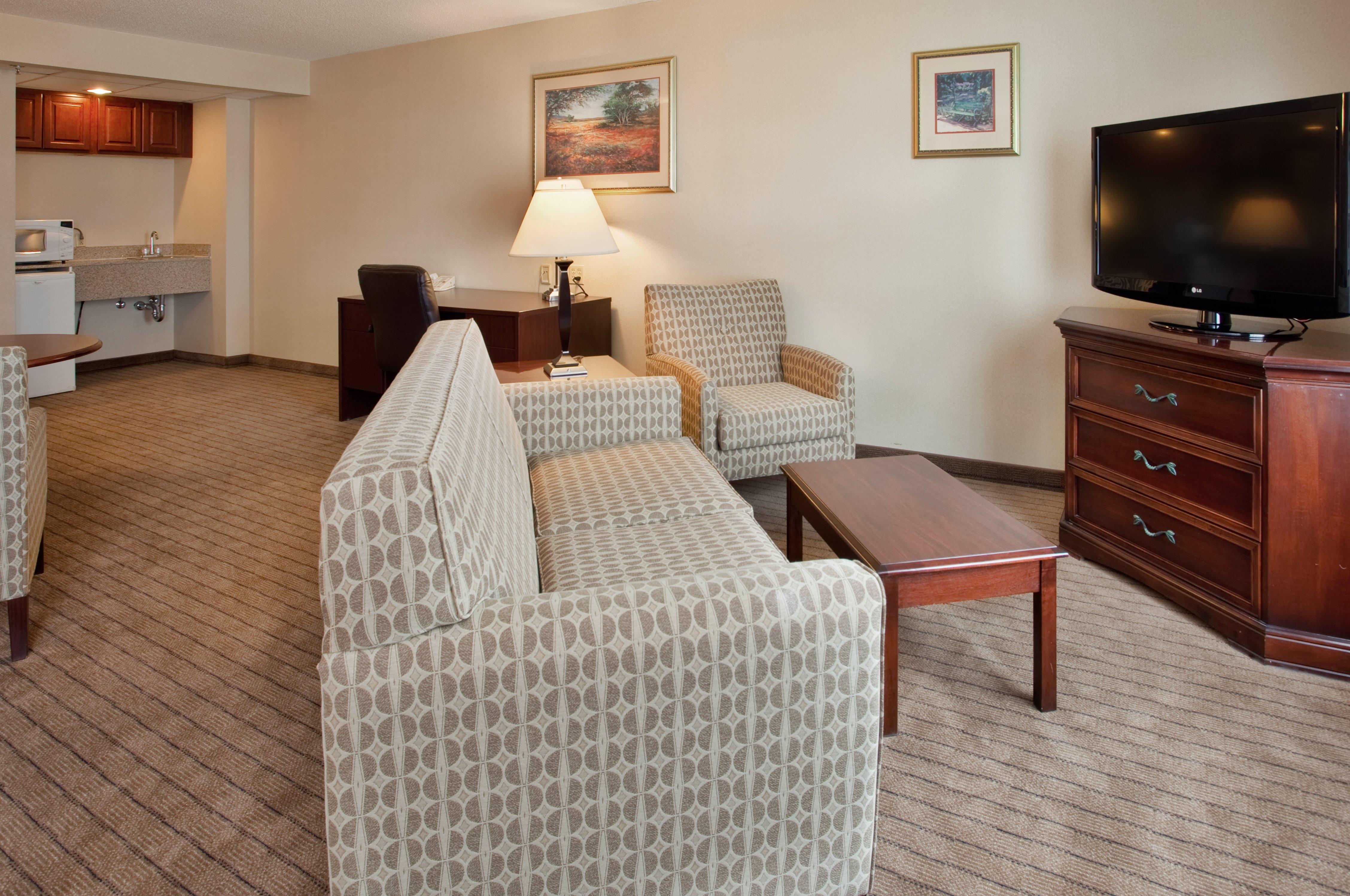 Holiday Inn Hotel & Suites Overland Park-Convention Center By Ihg Exterior foto