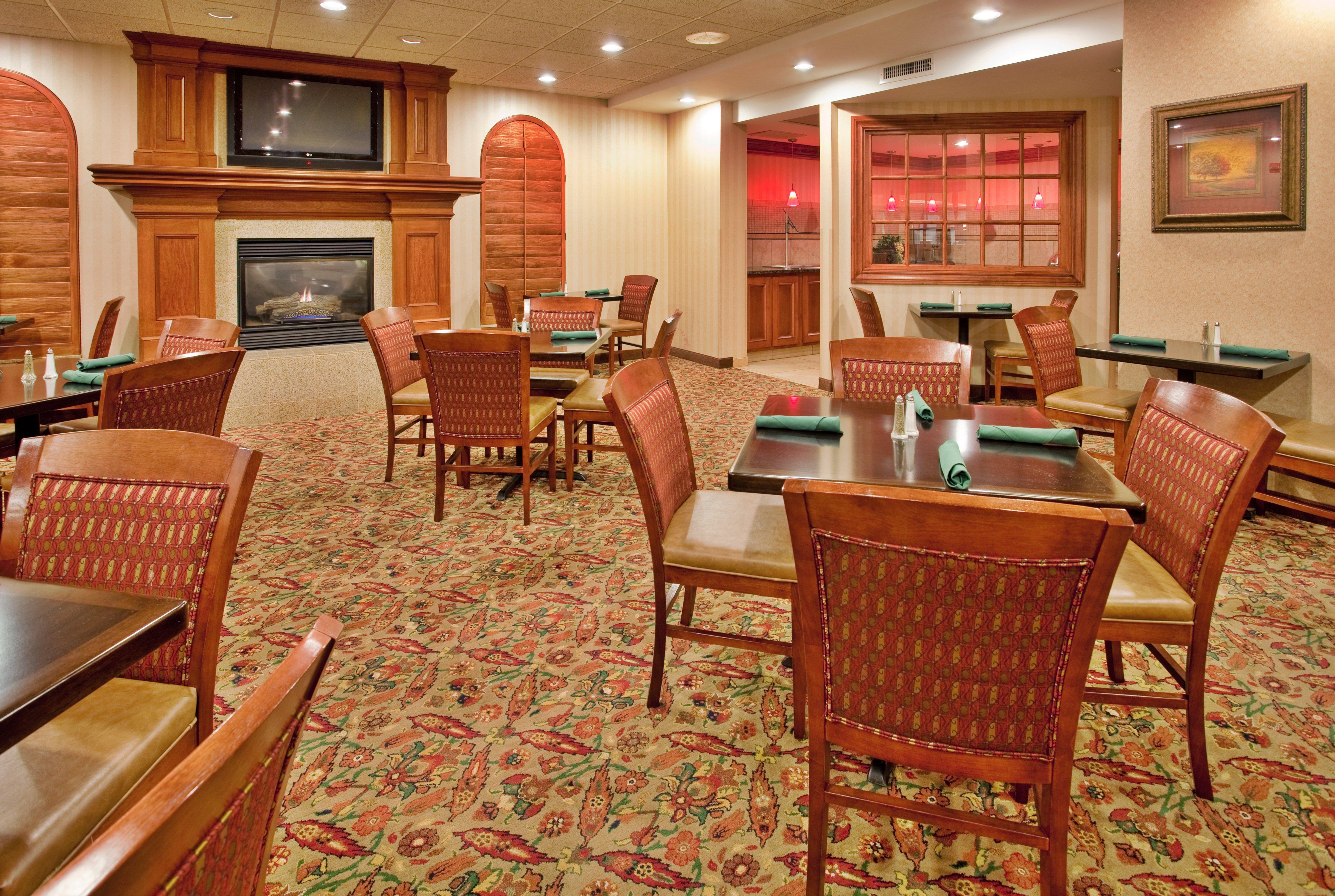 Holiday Inn Hotel & Suites Overland Park-Convention Center By Ihg Exterior foto