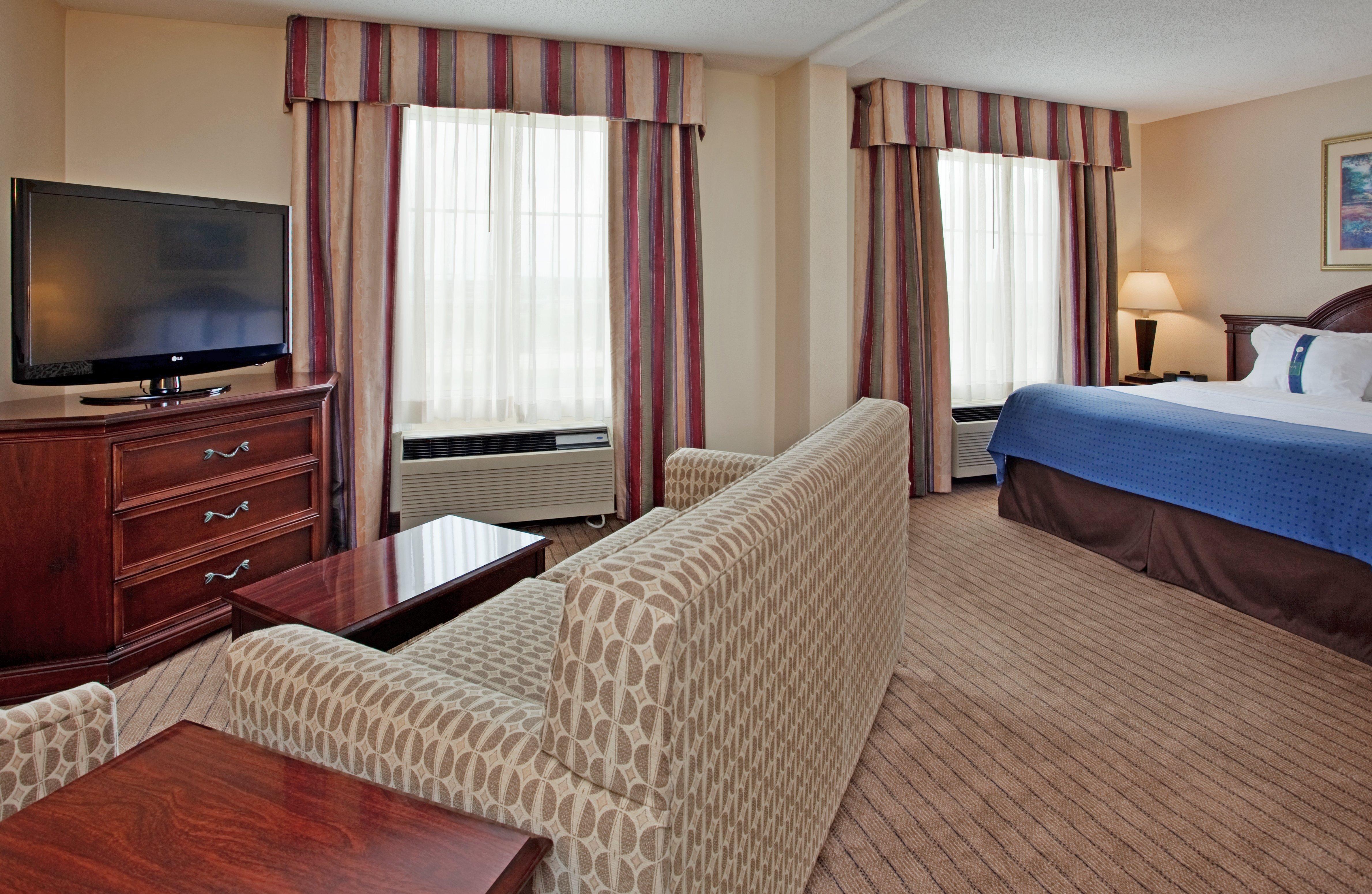 Holiday Inn Hotel & Suites Overland Park-Convention Center By Ihg Exterior foto