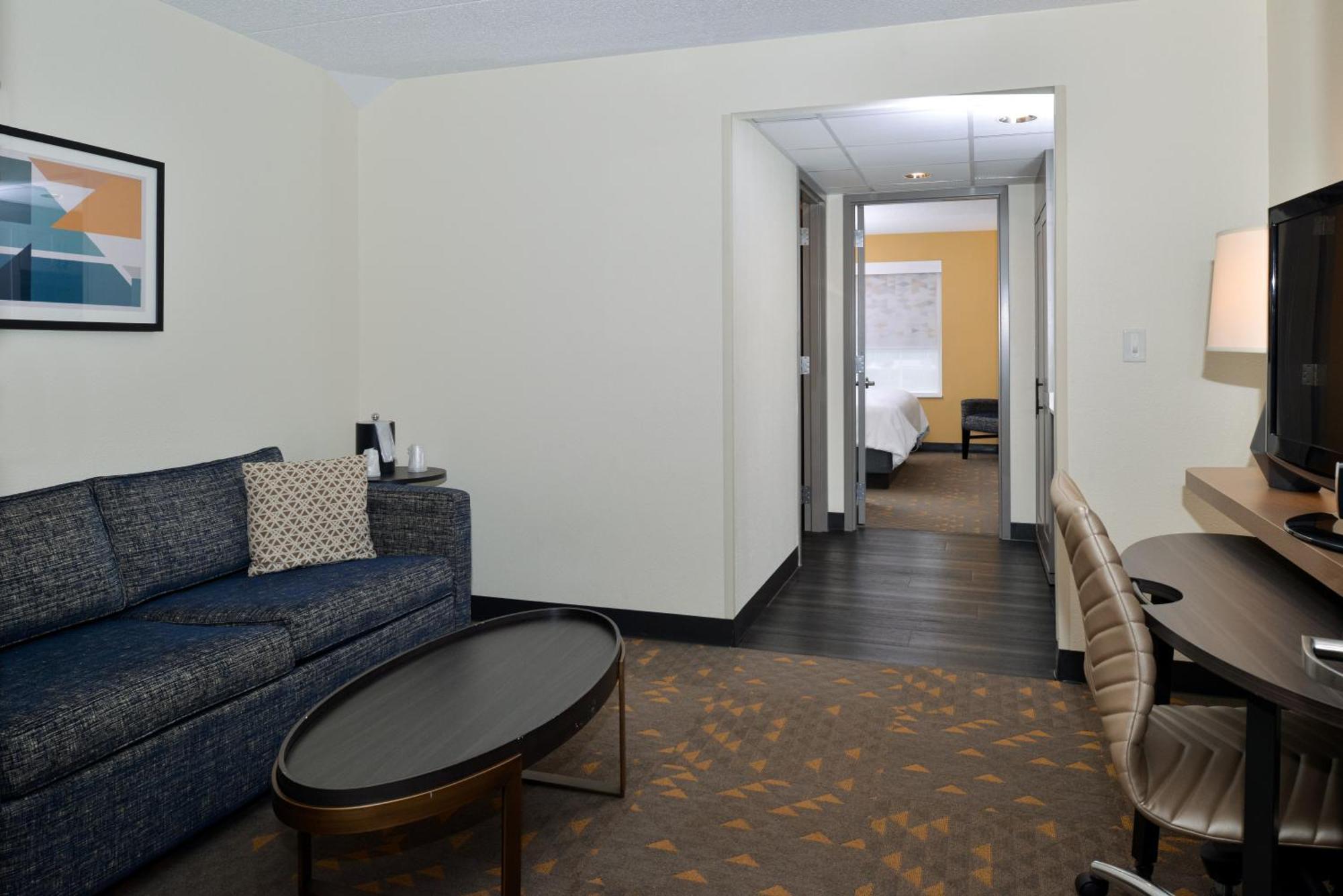 Holiday Inn Hotel & Suites Overland Park-Convention Center By Ihg Exterior foto